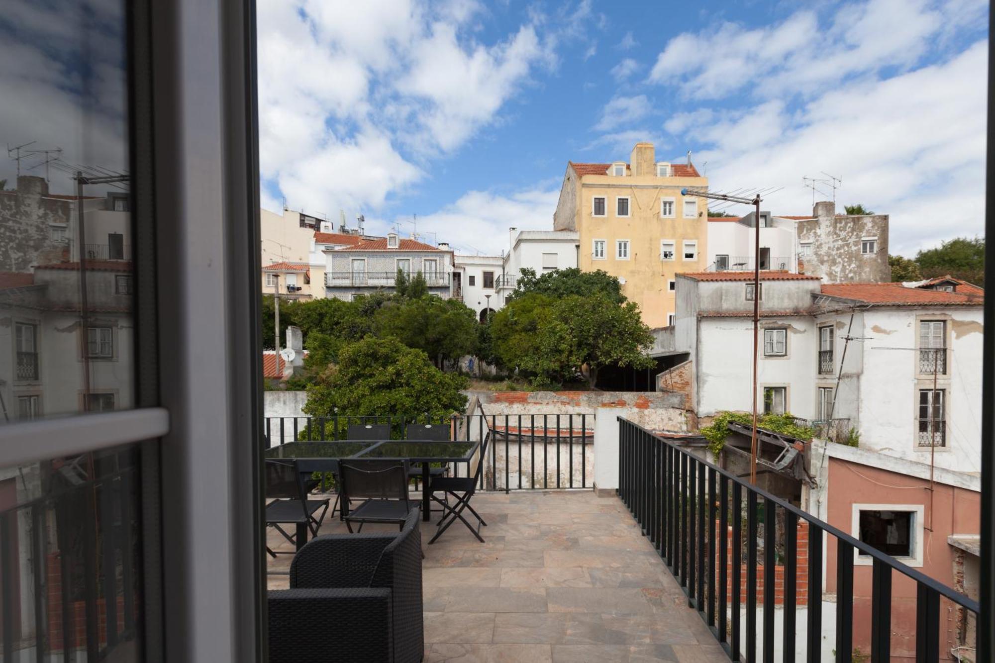 Flh Portas Do Sol Duplex With Terrace Apartment ลิสบอน ภายนอก รูปภาพ