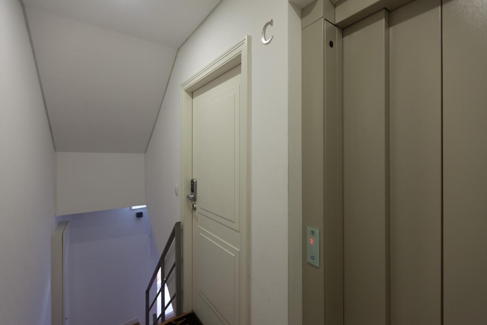 Flh Portas Do Sol Duplex With Terrace Apartment ลิสบอน ภายนอก รูปภาพ
